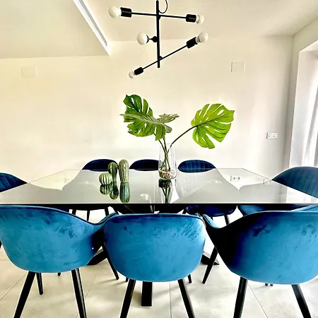 Apartment Oasis 325,
