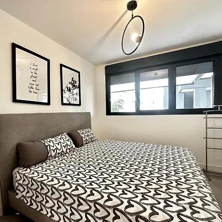 Oasis 325, * Estepona