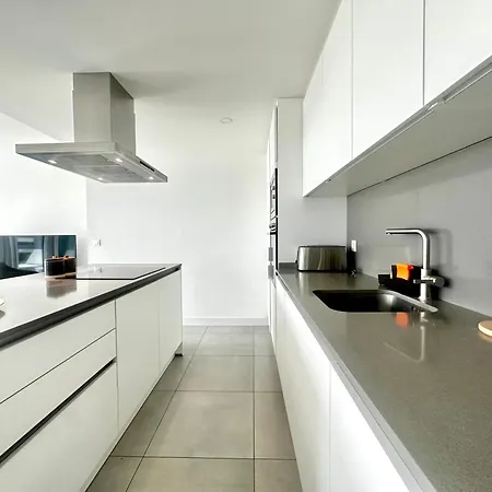 Apartment Oasis 325,